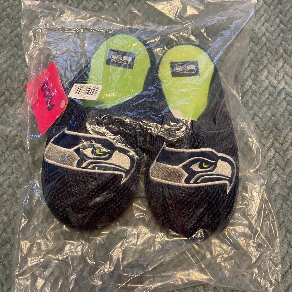 Seattle Seahawks house shoes